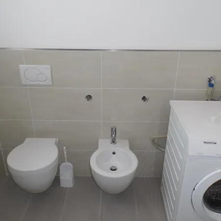 Apartamento Fuer 8 Personen Ca 90 Qm In Bibione, Adriakueste Italien Und Umgebung *